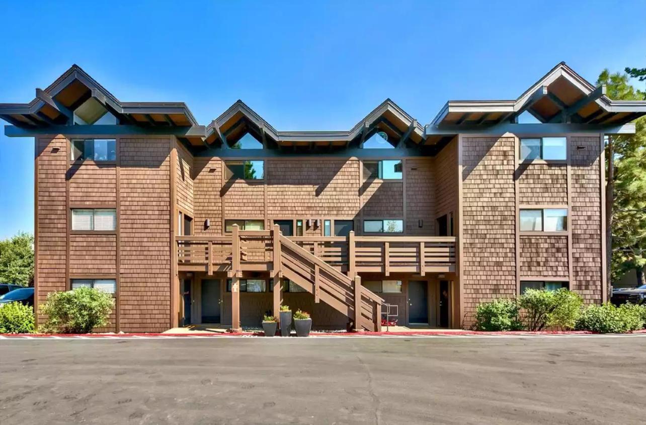 Beautiful Remodeled Condo In Tahoe City Exterior photo